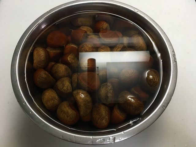 Kurigohan (rice boiled with chestnuts)
