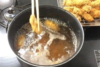 Kaki Fry (fried oysters)