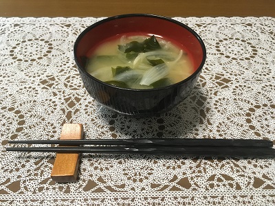 Miso soup with onion and wakame