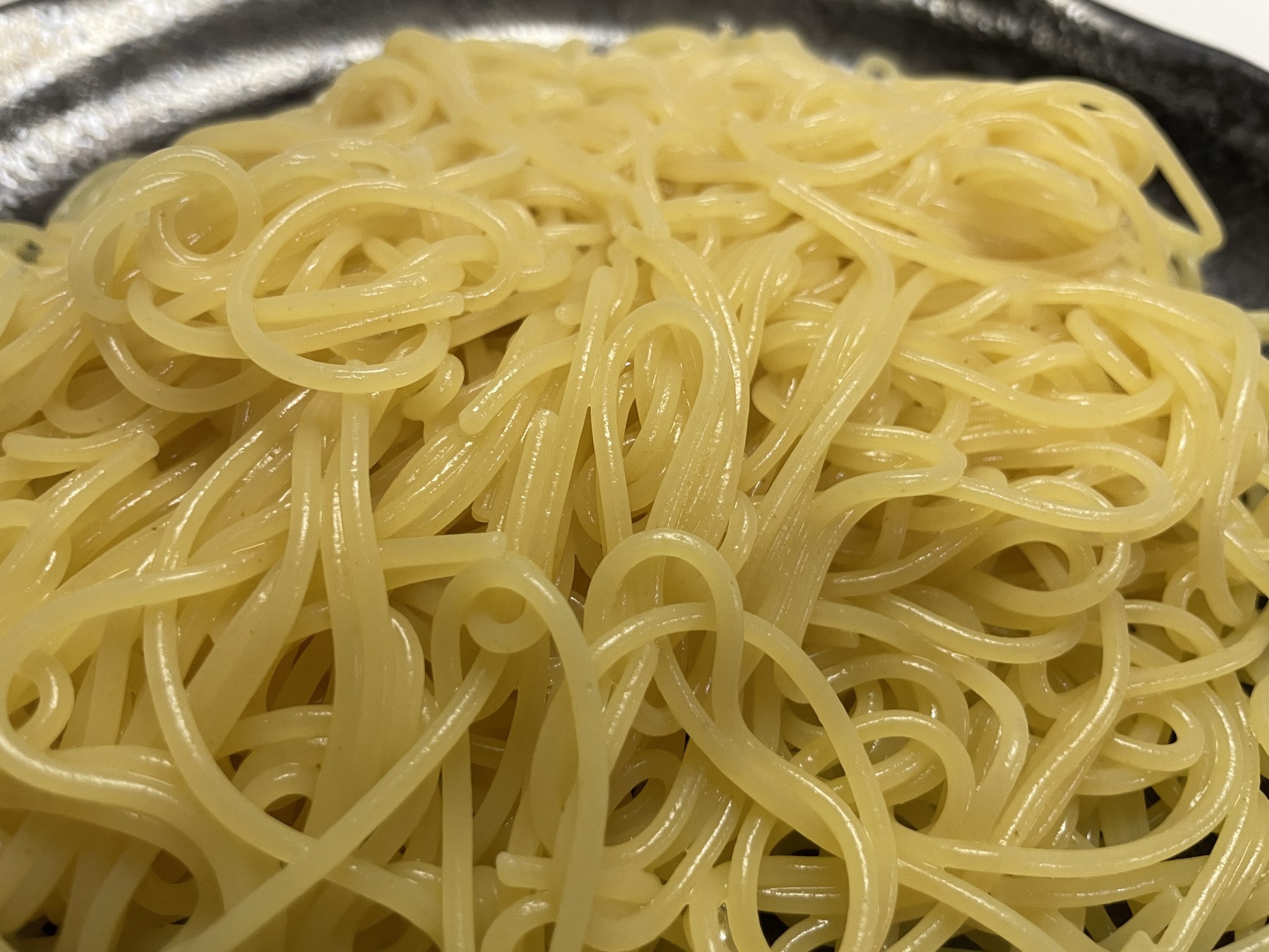 Close view of 1.4 mm pasta after alkaline cooking