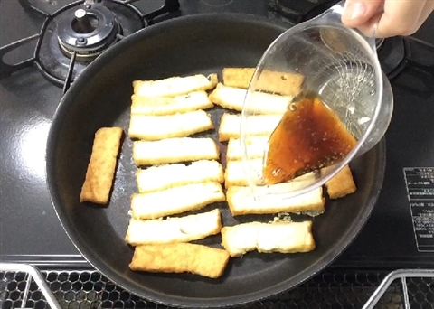 Fried tofu with noodle soup
